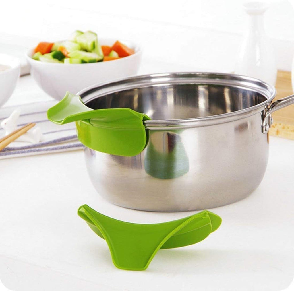 Downtown Anti-Spill Silicone Slip-On Soup Pour Spout Funnel, Flexible Pot Pan Bowl and Jar Pouring Attachment, Kitchen Liquid Transfer Tool for Soup Sauce and Oil Use