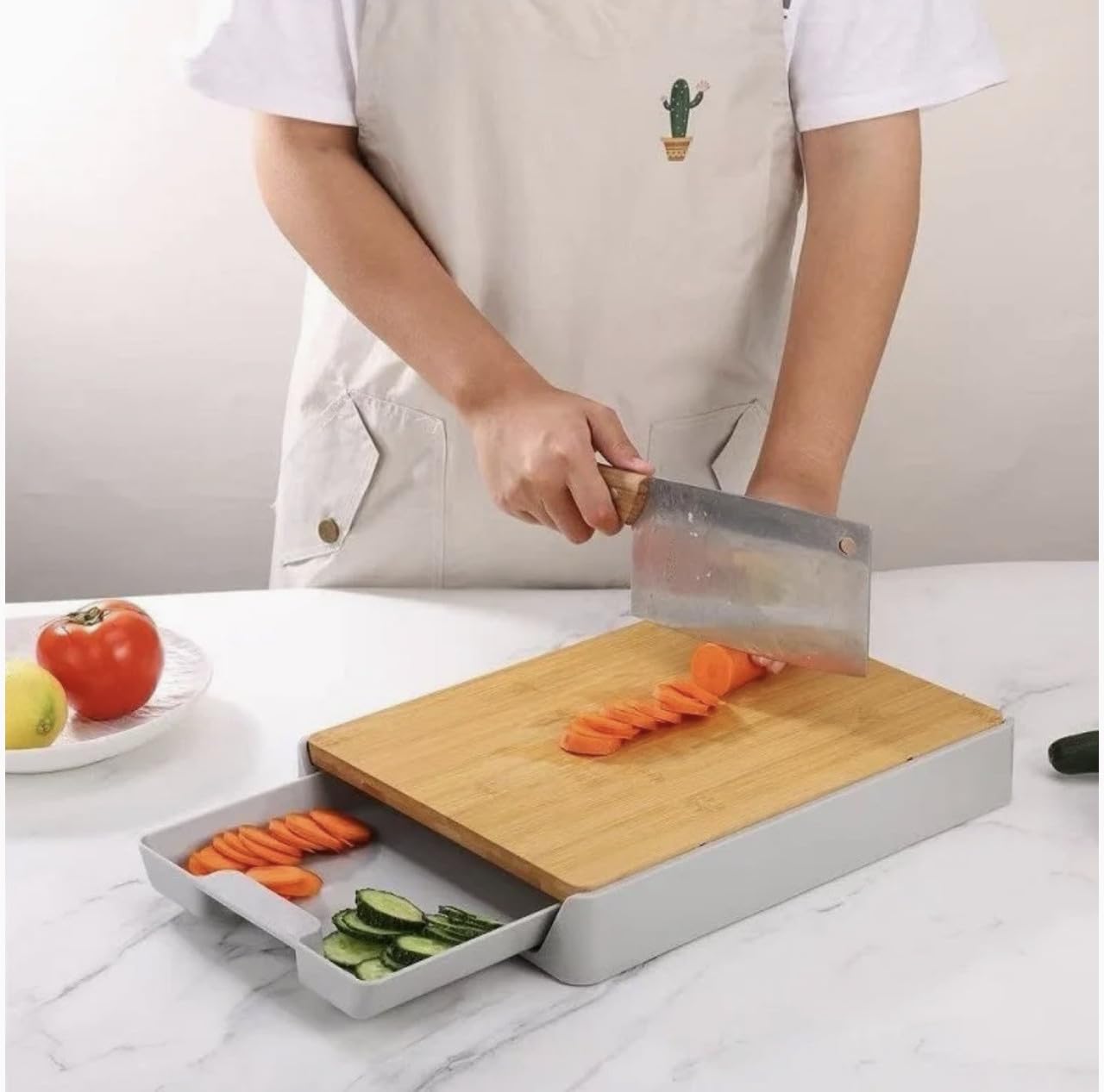 DOWNTOWN Cutting Board with Pull-Out Storage Tray – Multi-Function Chopping Board for Vegetables, Fruits & Meat-Wooden